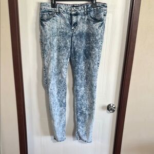 Women's Blue Acid Wash Jeans